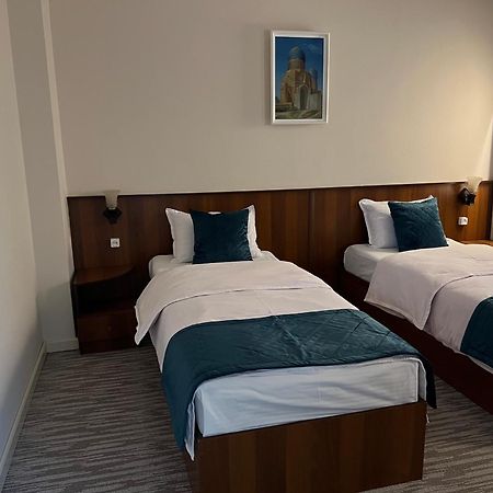 Hotel Shakhname Samarkand Bagian luar foto